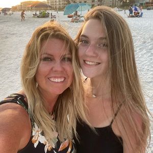 Meet your Posher, Christine